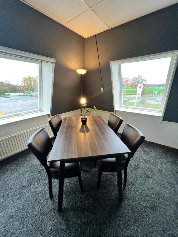 Hotel de Raket Rogat Eksteriør bilde